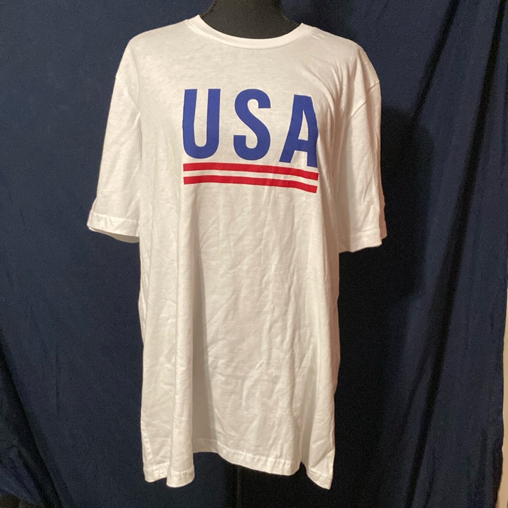 NWT, Mens, White USA Graphic short sleeve,      T-Shirt